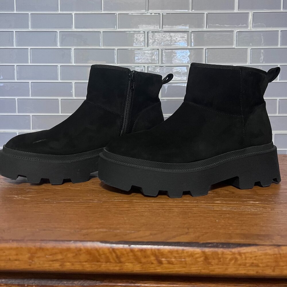 Universal Thread Rowland Black Fur-Lined Chunky Platform Boots - Women's Size 9
